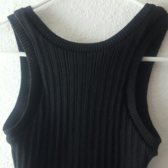 🤩On sale for a few hours💥 Crop top - Picture 3 of 3